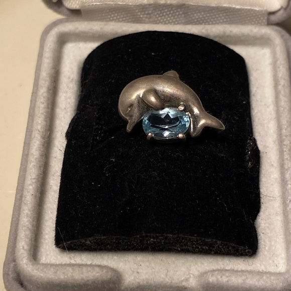 ๐ Vintage adorable 925 sterling silver, blue topaz dolphin slider pendant. - Picture 5 of 9